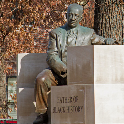 statue of Woodson Carter